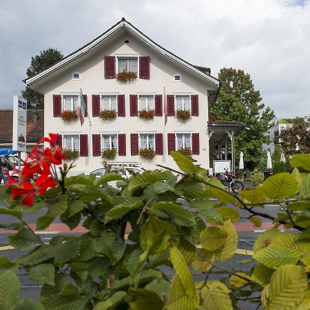 Hotel Ristorante Schloessli Meggen Eksteriør bilde